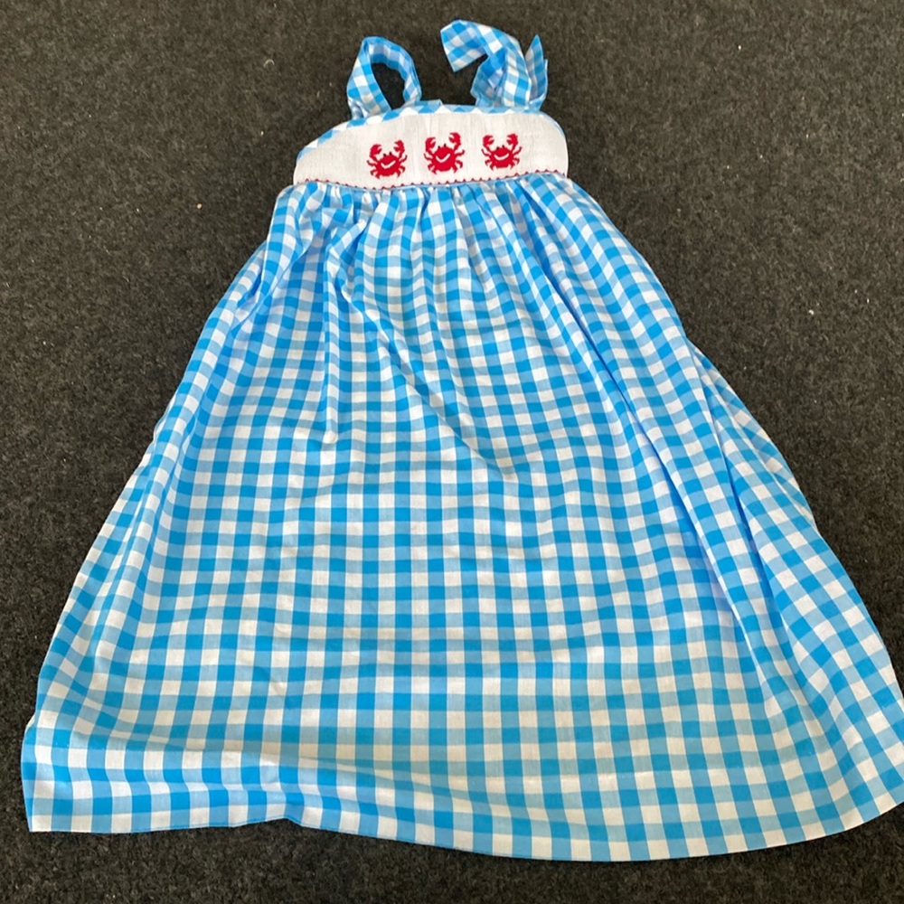 Cute crab smock dress with adjustable sleeves tie in back